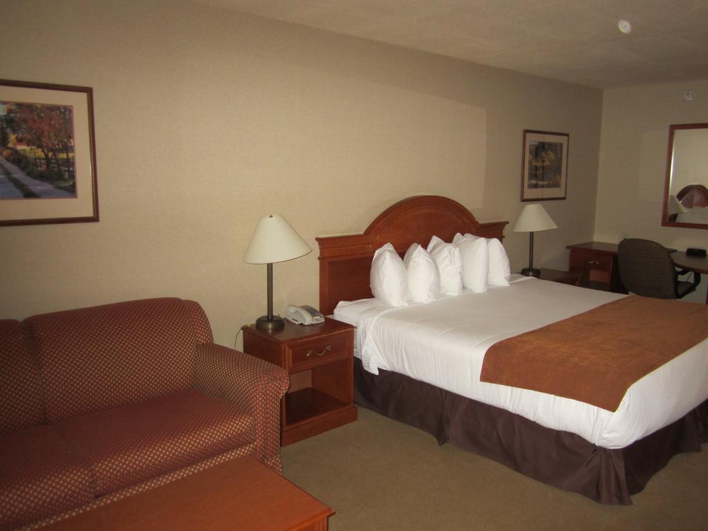 Super 8 By Wyndham Fort Nelson Bc Exterior foto