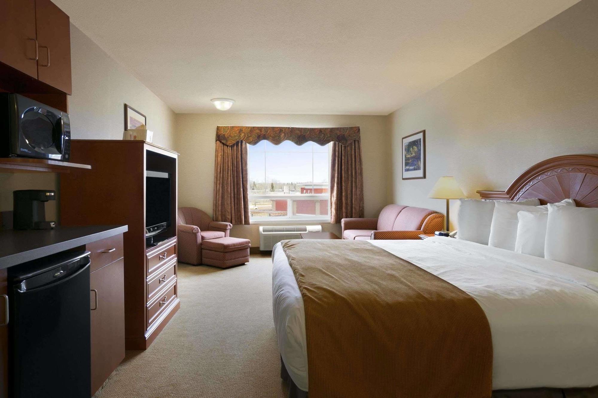 Super 8 By Wyndham Fort Nelson Bc Exterior foto